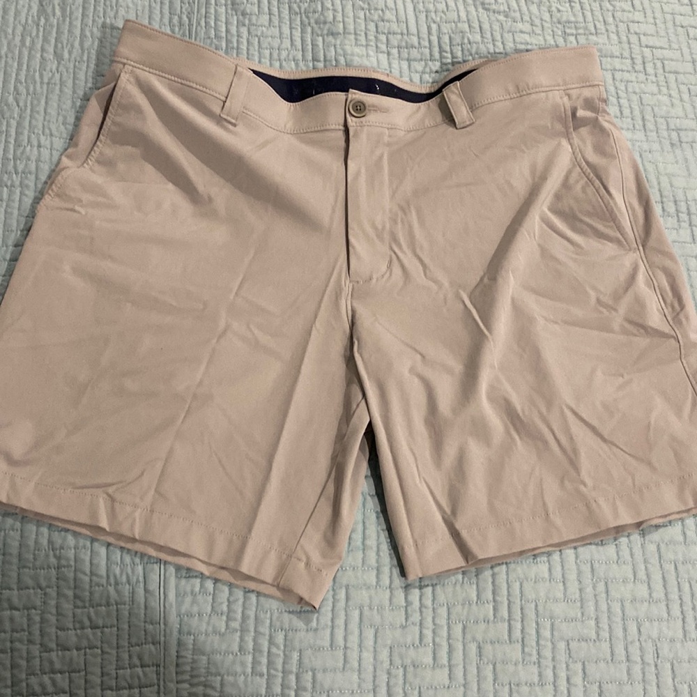 Southern tide light grey shorts. Like new